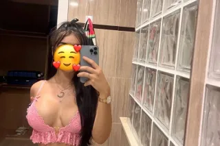 SEXY GIRL 💞Wet pussy for you 💞👌👈 💋Beautiful Girl - Image 1