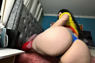 Latina Available in your area 24/7 - Image 2